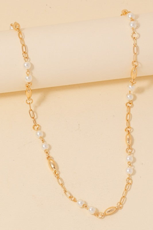 Pearl & Metallic Chain Necklace