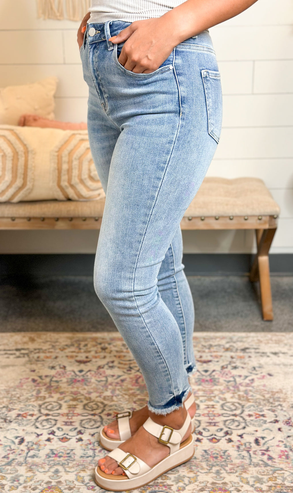 High Rise Frayed Hem Skinny Jeans