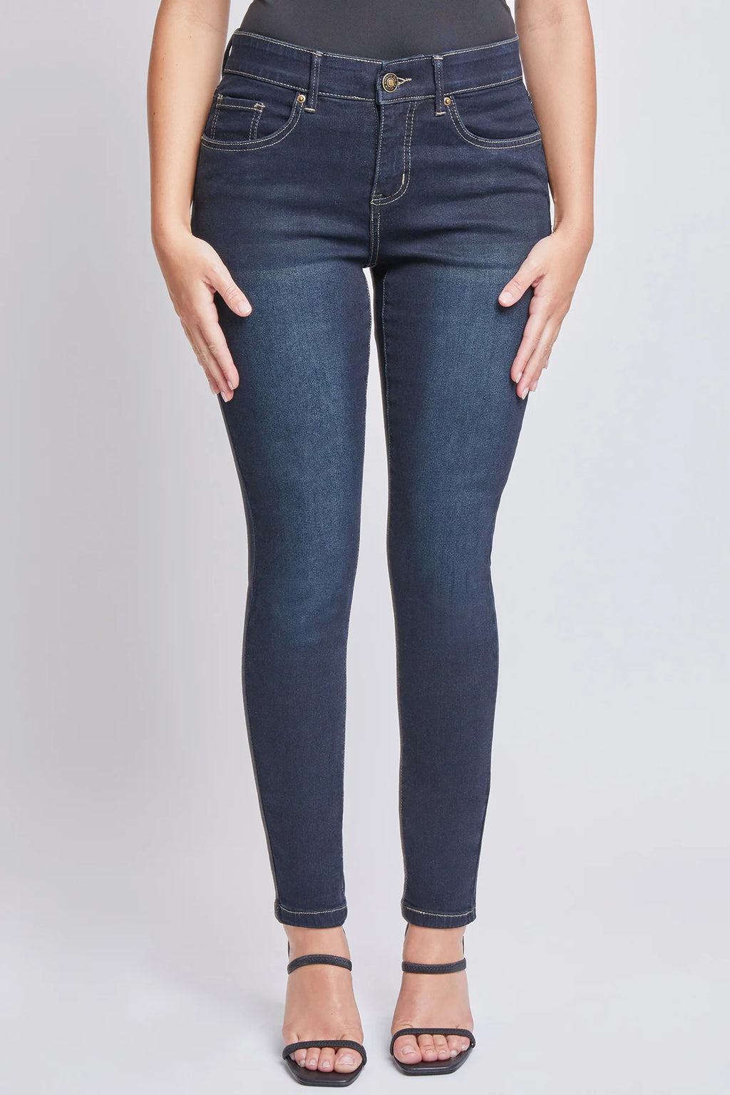 Mid Rise Missy Jeans